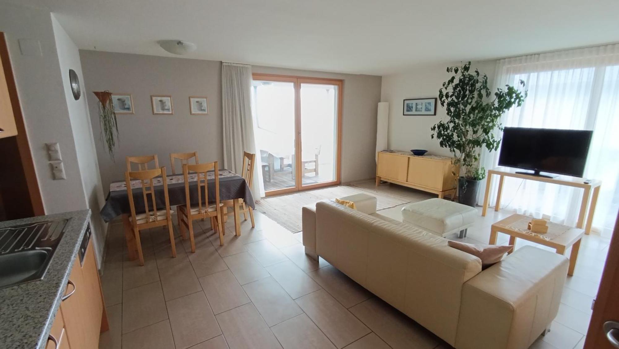 One-Bedroom Apartment,1549522807:JPEG